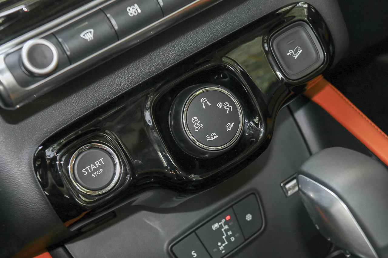 2018款云逸C4 AIRCROSS 1.6T自动互联网逸臻版350THP