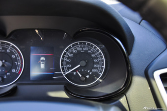 2016款风度MX5 2.0L 自动旗舰版