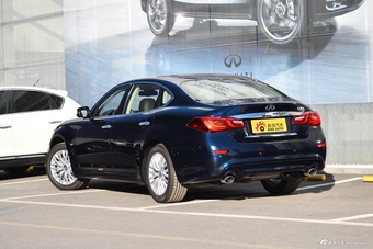 2019款英菲尼迪Q70L 2.0T自动悦享版