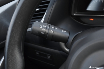 2018款马自达CX-4 2.0L手动两驱蓝天活力版