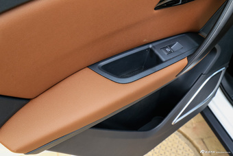 2016款森雅R7 1.6L手动智能型