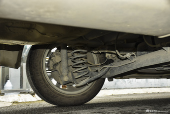 2015款福睿斯1.5L自动时尚型