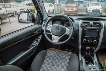 2016款 拓陆者 2.8T E5 柴油两驱精英版ISF2.8