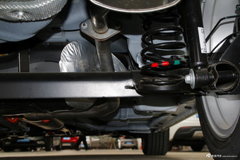 2016款名爵锐行1.5L手动风尚版