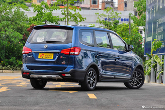 2016款风行S500 1.6L自动豪华型 爵士蓝