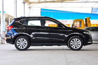 2016款哈弗H2 1.5T手动两驱精英型 经典黑