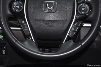 2015款 改款奥德赛2.4L自动至尊版