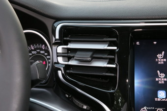 2018款大指挥官2.0T自动四驱臻享版