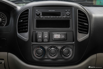 2016款菱智V3 1.5L手动标准型国五