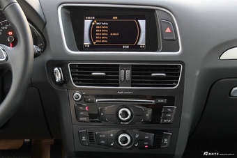 2017款奥迪Q5 2.0T 自动 40TFSI 进取型