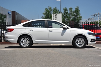 2018款朗逸280TSI DSG舒适版