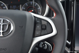 2017款中华V3 1.5L手动精英型