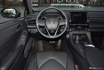 2019款亚洲龙双擎2.5L自动Limited旗舰版国V