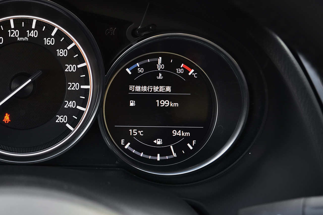 2018款阿特兹2.5L自动蓝天至尊版