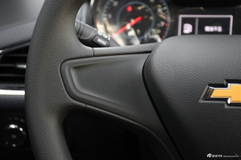 2017款科鲁兹两厢1.5L 自动先锋天窗版