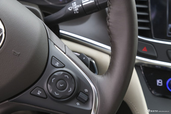 2016款君越1.8L自动30H豪华型