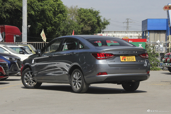 2018款北汽绅宝D50 1.5L手动尊贵智驾版