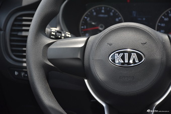 2017款起亚K2 1.4L自动GLS三厢