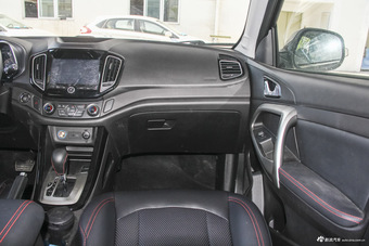 2016款瑞虎5 2.0L自动家尊信赖版