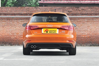 2018款奥迪A3 30周年型1.4T自动Sportback 35 TFSI进取型