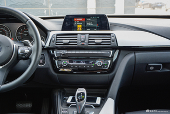 2018款宝马3系GT 2.0L自动320i M运动型