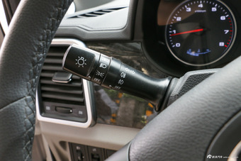 2018款瑞风M4 HB混合动力豪华型