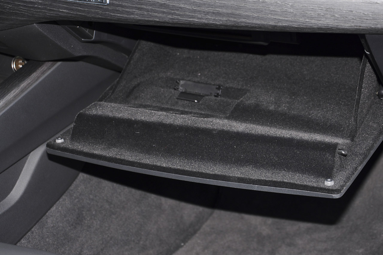 2017款奥迪A4L 2.0T自动45TFSI quattro风尚型