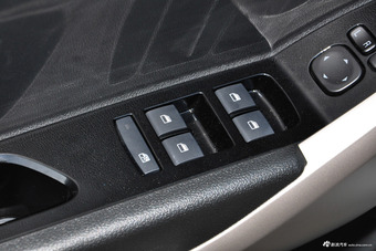 2018款海马S5青春版 1.6L自动豪华型