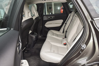 2018款沃尔沃XC60 2.0T自动四驱T5智雅豪华版