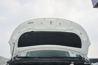 2018款上汽大通G10 PLUS 2.0T自动豪华行政版