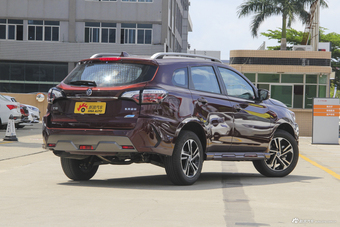 2018款启辰T70 2.0L自动睿享版