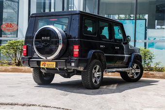 2016年北京BJ80 2.3T自动尊贵版