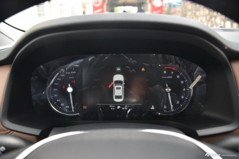 2017款荣威i6 1.5T自动互联网智尊版20T