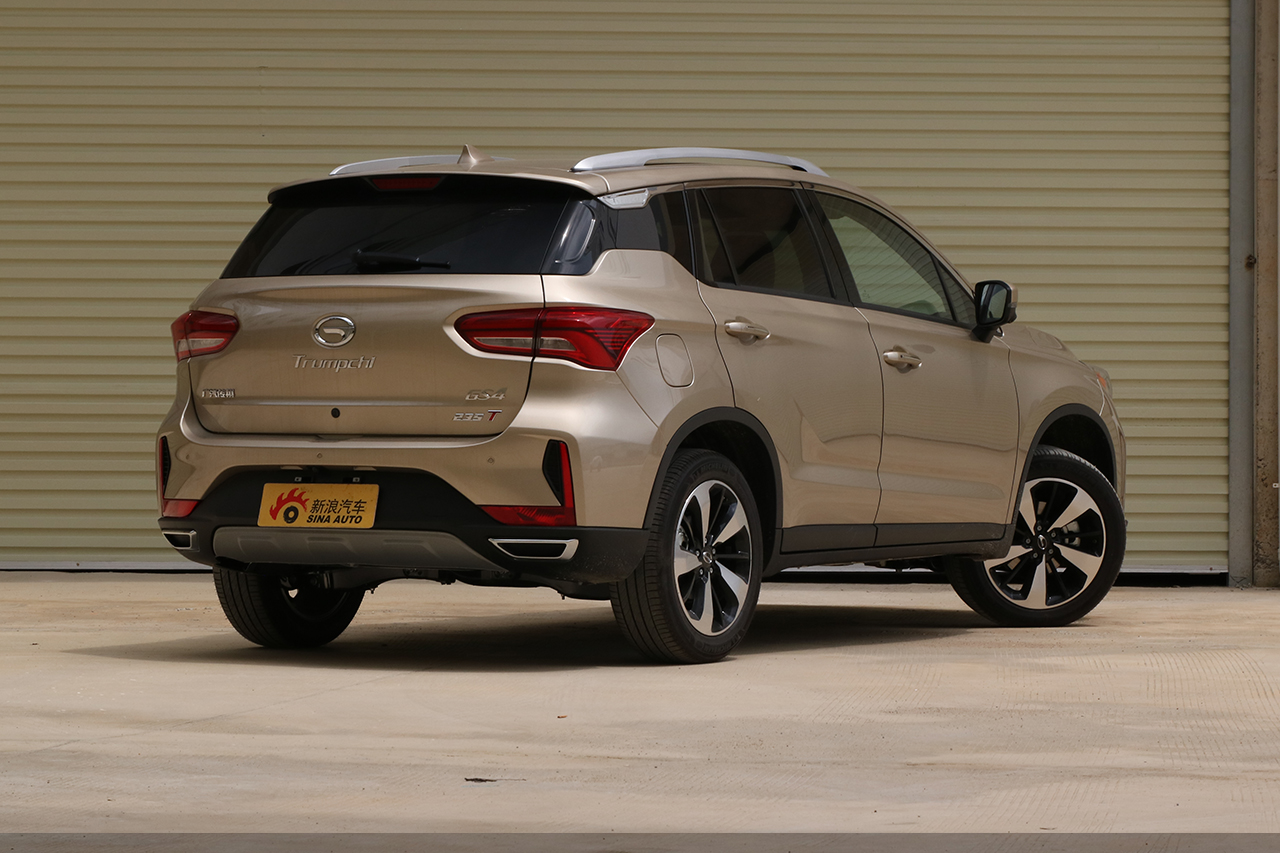 2018款传祺GS4 1.5T自动两驱豪华智联版235T