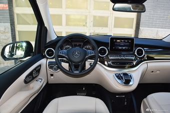 2018款奔驰V级 V 260 领航版