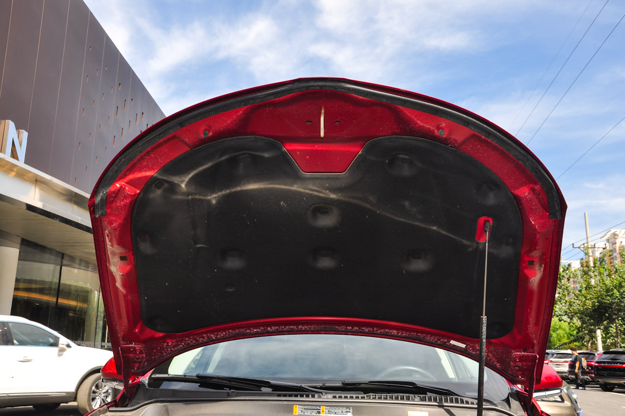 2016款林肯MKZ 2.0T自动尊耀版