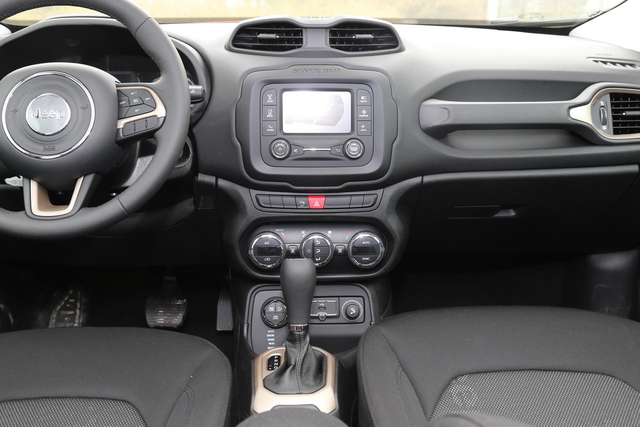 2017款自由侠2.0L自动四驱越能敞篷版