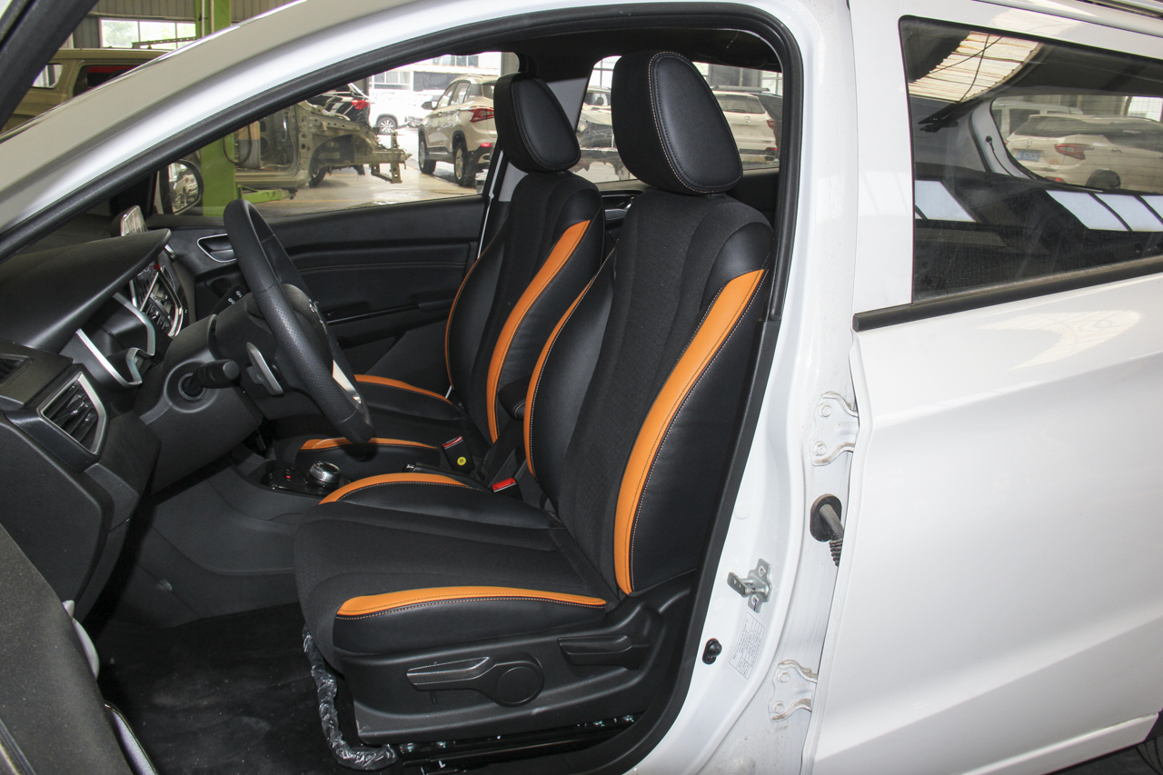 2017款宝骏310 1.5L自动舒适型