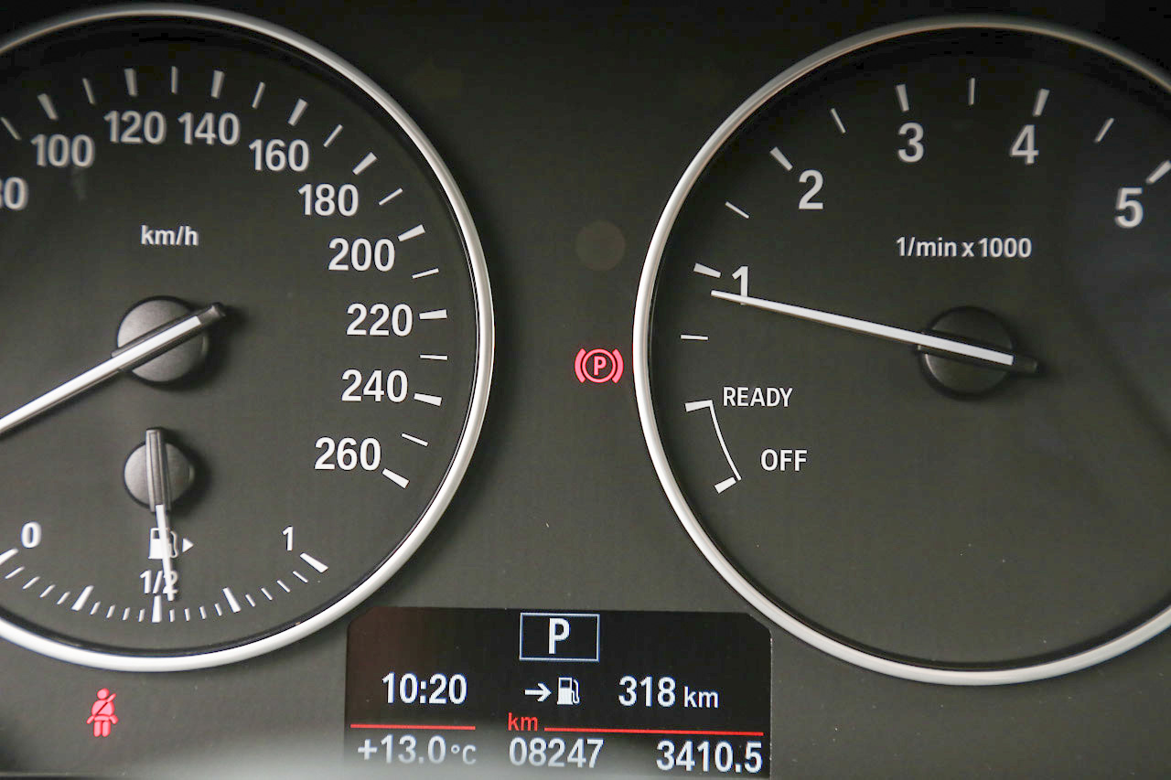 2015款宝马2系Gran Tourer 218i 1.5T自动运动设计套装