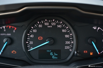 2017款福睿斯改款1.5L手动舒适型