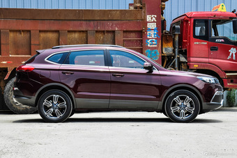 2016款猎豹CS10 2.0T自动豪华型 拉萨红