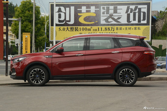 2018款君马S70 1.5T手动标准型