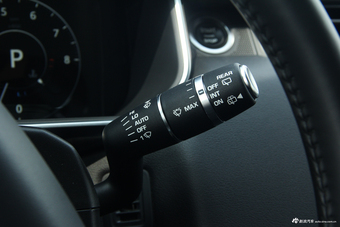 2017款揽胜运动版3.0自动V6 SC HSE