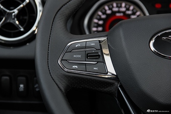 2016款东南DX3 1.5T自动尊贵型