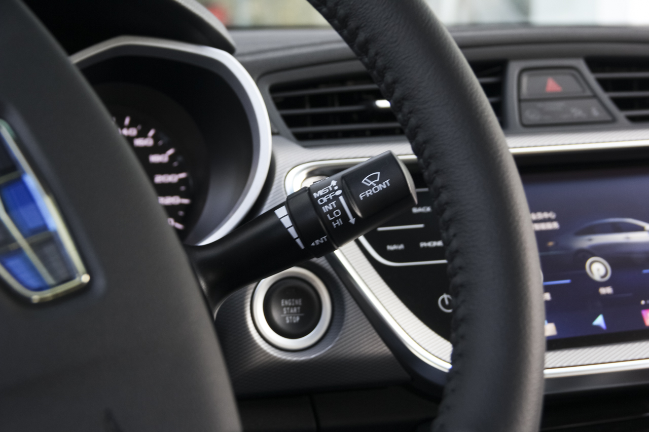 2018款吉利帝豪GL 1.4T自动尊贵智联型