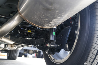 2015款缤智1.8L CVT四驱旗舰型 塔夫绸白