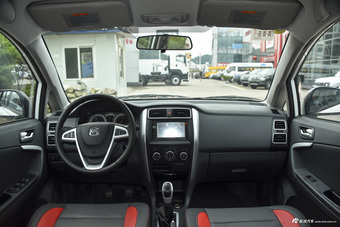 2015款利亚纳A6 1.4L手动两厢理想型图片