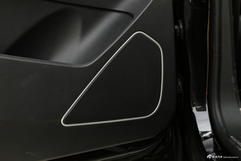 2017款宝骏560 1.5T 手动舒适型7座 