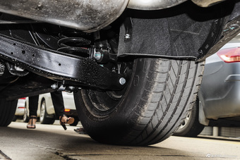 2016款宝沃BX7 2.0T自动四驱旗舰版28T