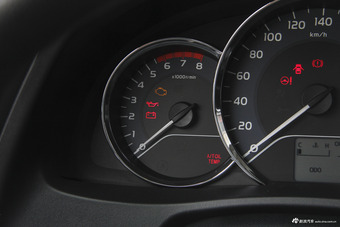 2017款雷凌改款185T自动新锐版